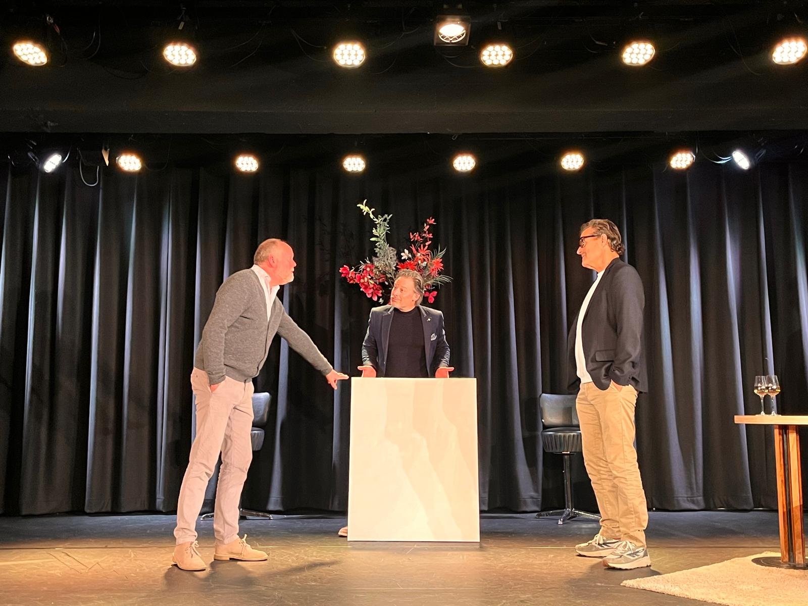 Cas Jansen, Vincent Croiset en Michiel Nooter in een moment uit Is Dit Kunst?